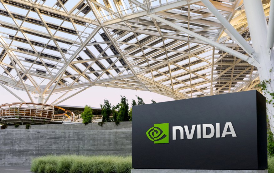 Tech Giants Race Ahead: AI, Chips & Autonomous Systems Dominate August